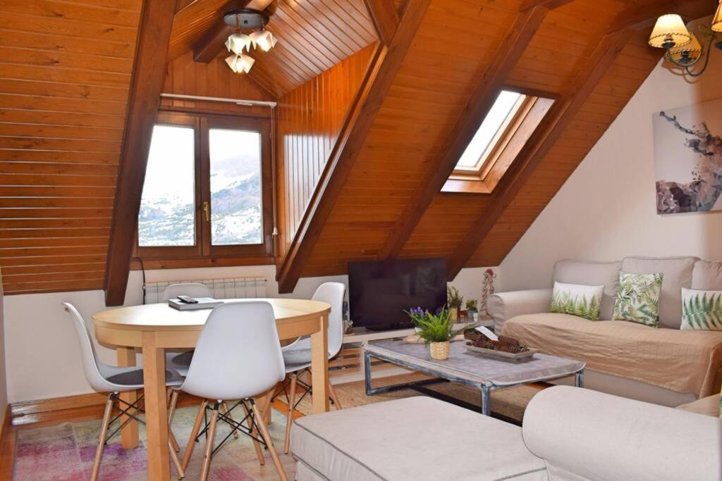 Tensina ❅ Acogedor Salon Y Gran Terraza Privada ❀ Сальент-де-Гальего Экстерьер фото